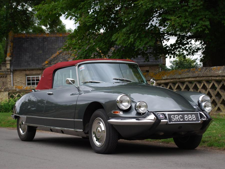  Citroen DS21 Decapotable 1965 года  (фото 1 из 11)